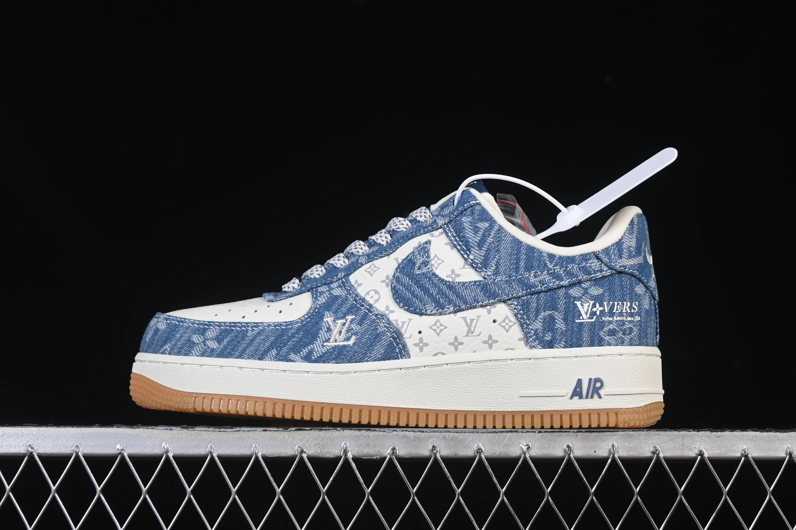 All categories Nk Air Force 1 Air Force series Nk Air Force 1 Low Air Force low-top Nike Air Force 1'07 Low LV joint white denim blue Air Force 1 low-top casual sneakers YF9511-815